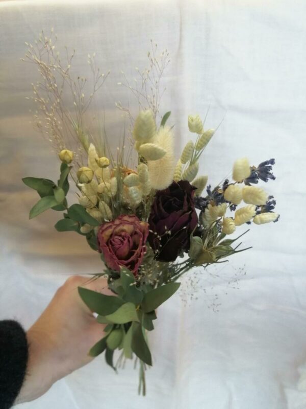 Bouquet de fleurs séchées.